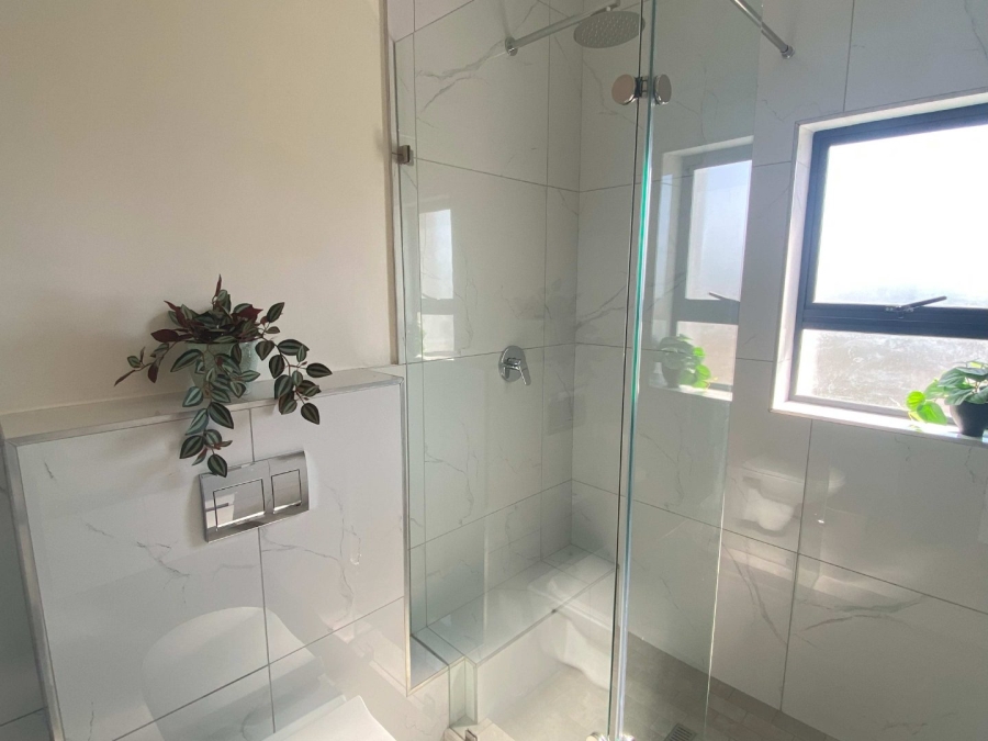 2 Bedroom Property for Sale in Table View Western Cape